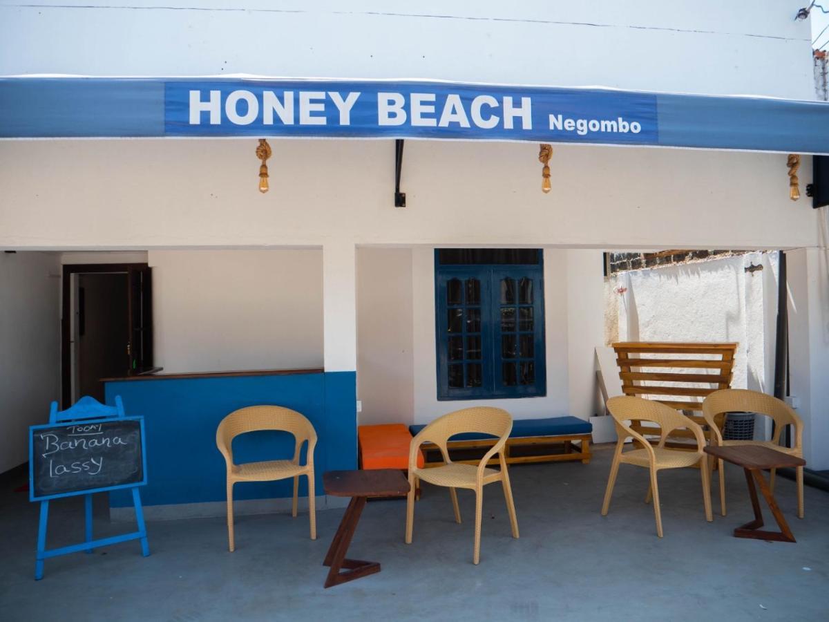 Hotel Honey Beach Negombo Exterior foto