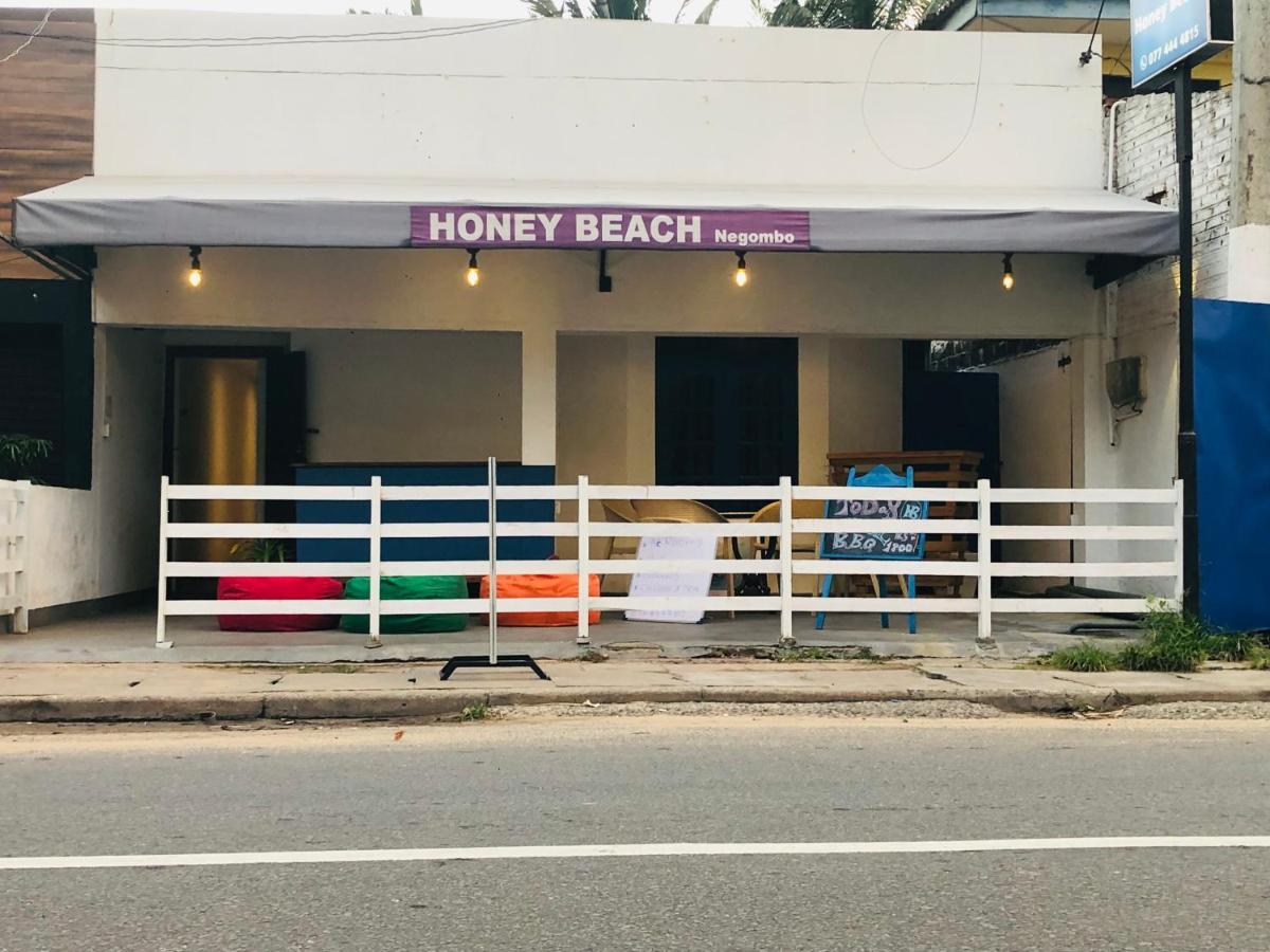 Hotel Honey Beach Negombo Exterior foto